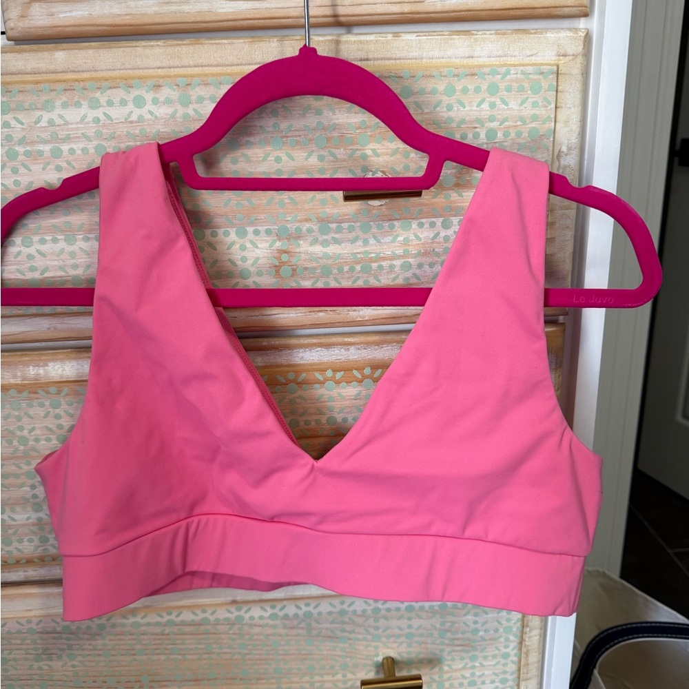 Daily Drills V-Neck Pink Sports Bra